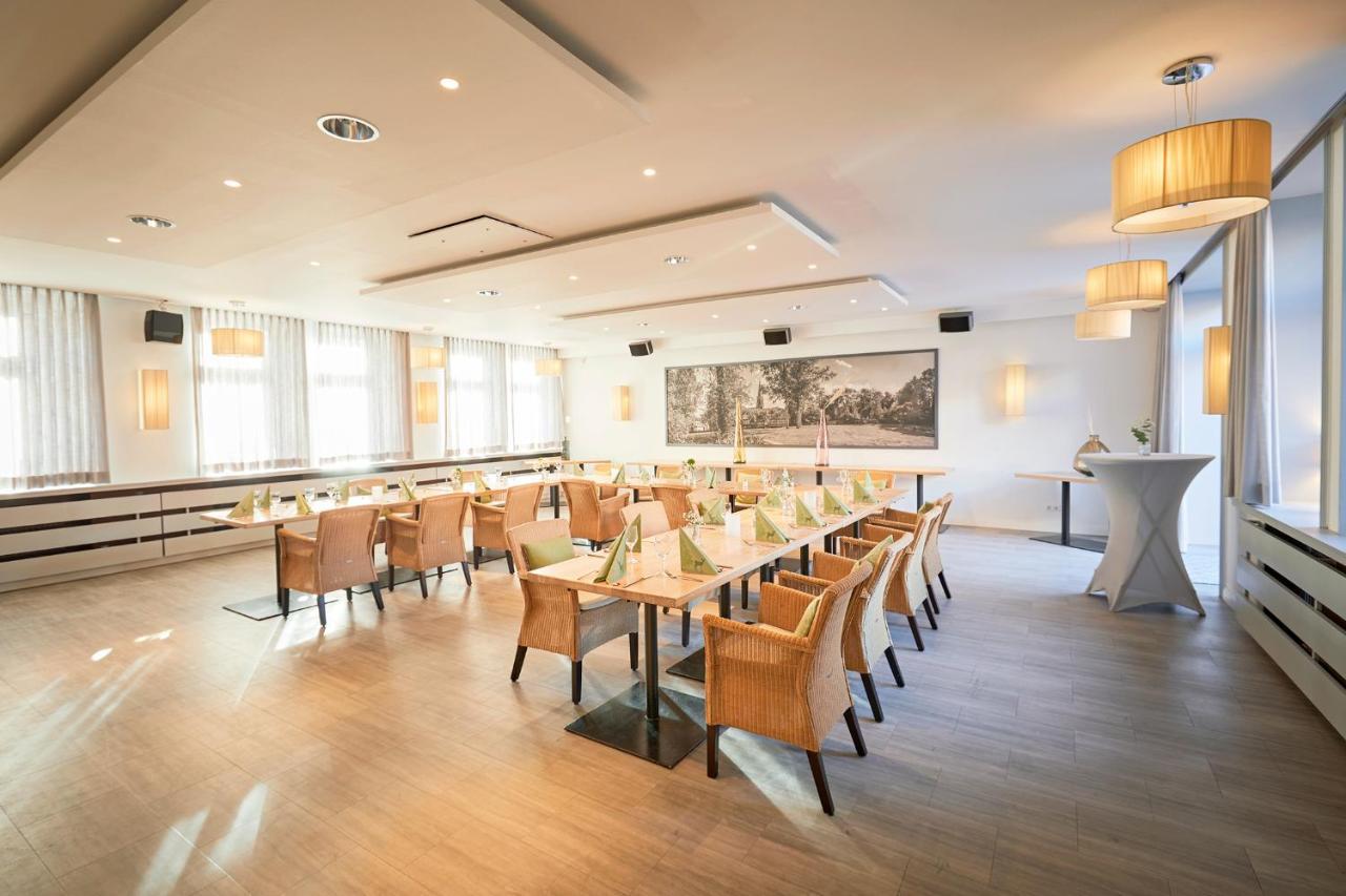 Kino-Hotel Meyer Harsefeld Exteriör bild